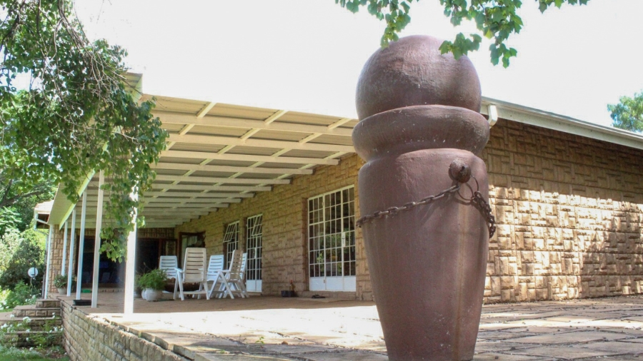 3 Bedroom Property for Sale in Lindequesdrif North West